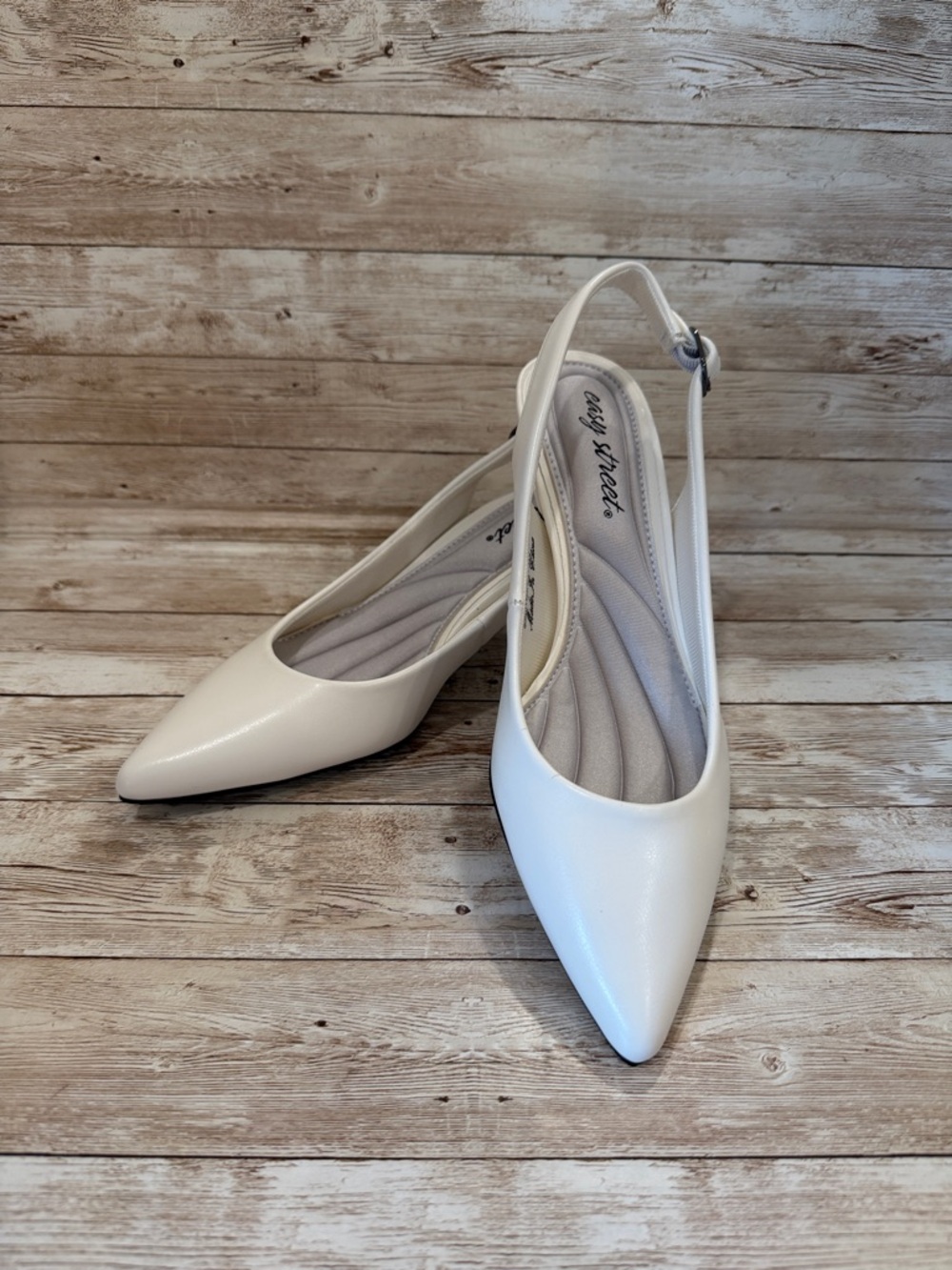 easy street Ivory Pointed Slingback Heels